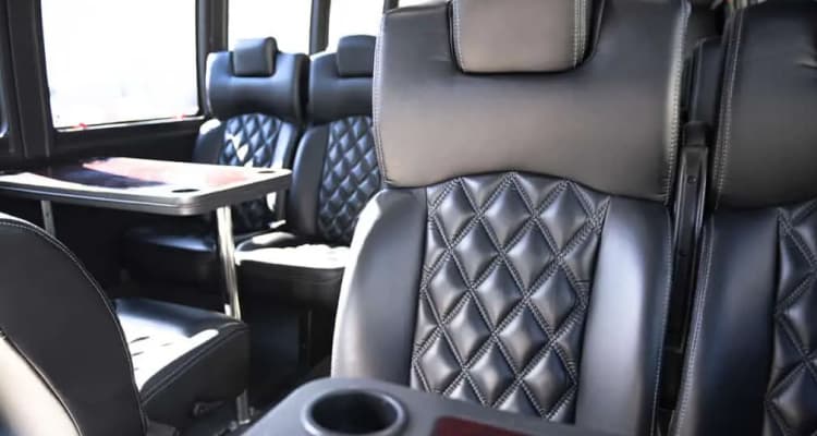 Shuttle Bus 25 2