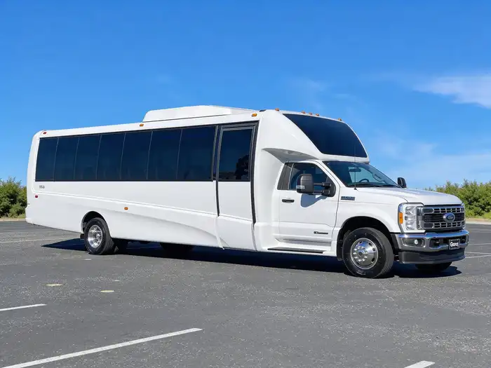 18-Passenger Party Bus