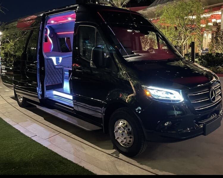 Price4Limo Mercedes Sprinter Bus New York City