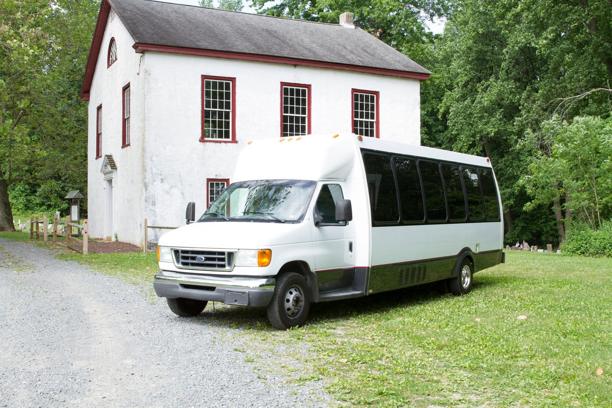17-Passenger Stretch Limo