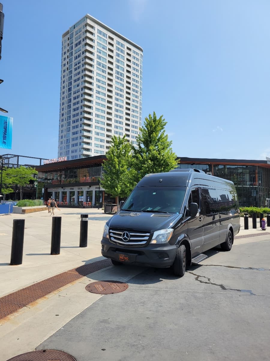 8-Passenger Stretch Limo