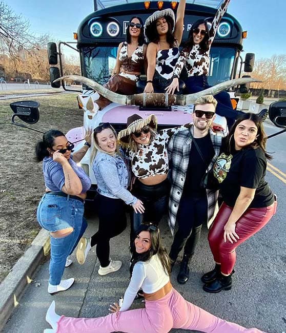 Nashville Private Party Bus 558X650 001