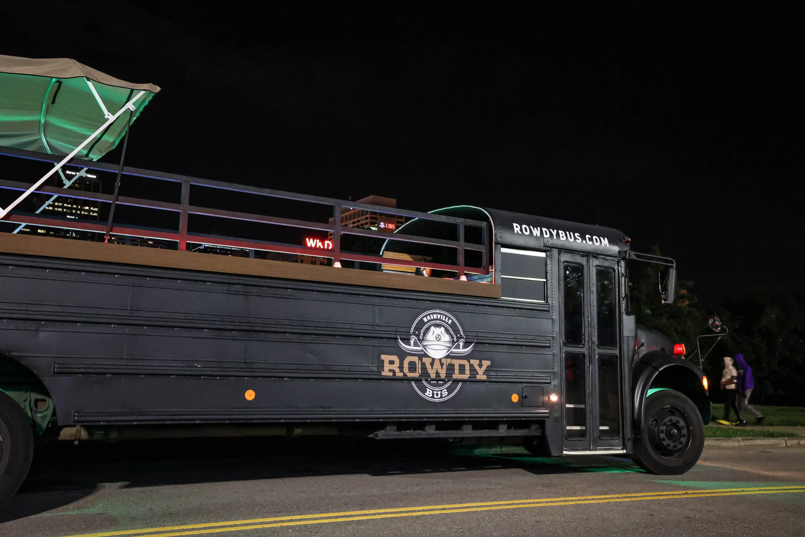 24-Passenger Party Bus